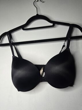 Maidenform 36D Black Push Up Bra Hot Pink Lined Padded Underwire